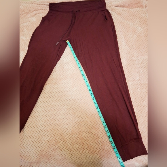 Lululemon ready to rulu high rise joggers size 10 7/8 length color maroon - Picture 14 of 16